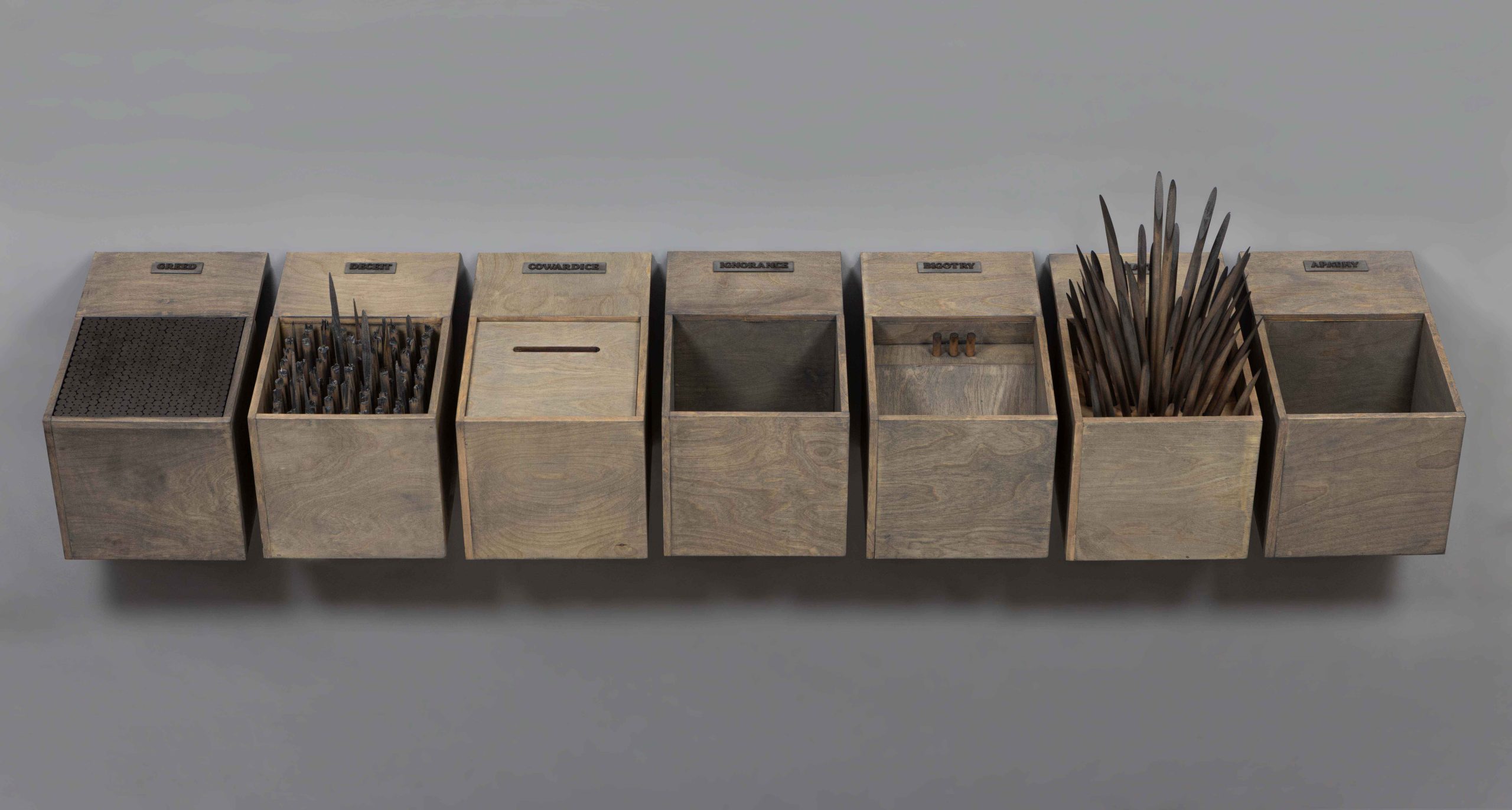 1DeadlySins_7Boxes_Installation